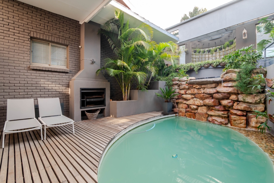3 Bedroom Property for Sale in Tamboerskloof Western Cape